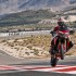 Najbardziej sportowa Multistrada w historii Ducati prezentuje nowa wersje V4 Pikes Peak - MY22 Ducati Multistrada V4 PikesPeak na gumie