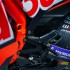 KTM ma pomysl na zwyciestwa w MotoGP 2021 Oto co maja zmienic - Red Bull KTM RC16 dzwignia biegow