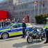 Nowe malowania radiowozow Tak ale nie wszystkich Polskiej policji nie stac na drogie farby i naklejki  - policja nowe malowanie 1