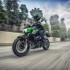 Motocykle Kawasaki Ninja 400 i Z400 zaktualizowane Producent dostosowal silniki do Euro 5 - 23MY Z400 J GN1 ACT 1