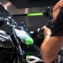 Motocykl elektryczny Kawasaki zaprezentowany na Intermot 2022 Tak wyglada przyszlosc - kawasaki elektryk intermot 2022 02