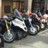 Paryz 200 tys mandatow za parkowanie motocykli i skuterow 5 mln euro w 3 miesiace - paryz parkowanie 4