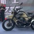 Moto Guzzi V85 TT skopiowane przez Chinczykow Motocykl moze nawet pojawic sie w Europie - changjiang v750 defender 01