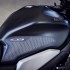 Honda CB650R Neo Sports Cafe 2024  opis zdjecia dane techniczne Ostrzejszy wyglad i elektroniczne sprzeglo EClutch - 458584 24YM CB650R