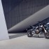 Honda CB650R Neo Sports Cafe 2024  opis zdjecia dane techniczne Ostrzejszy wyglad i elektroniczne sprzeglo EClutch - 458605 24YM CB650R