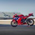 Honda CBR600RR 2024  opis zdjecia dane techniczne Kolejny klasyczny motocykl supersport wraca do gry - 458364 24YM CBR600RR