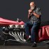 Zbudowal motocykl z silnikiem V12 z Lamborghini Espada Tak sie bawia 90latkowie - Chuck Beck Lambo
