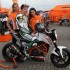 Adrian Pasek - o krok od mistrzostw swiata - Adrian Pasek i dziewczyny KTM