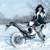Sniezna sesja z motocyklem