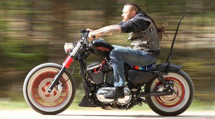 sportster w wersji custom Hell Rider z warsztatu Czarci Garaz
