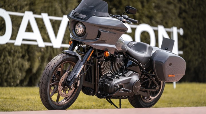 11 Harley Davidson Low Rider ST statyka