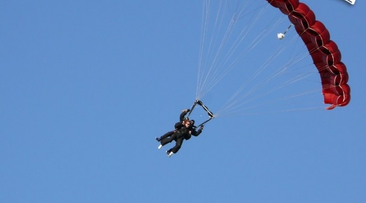 18 skok spadochronowy w tandemie