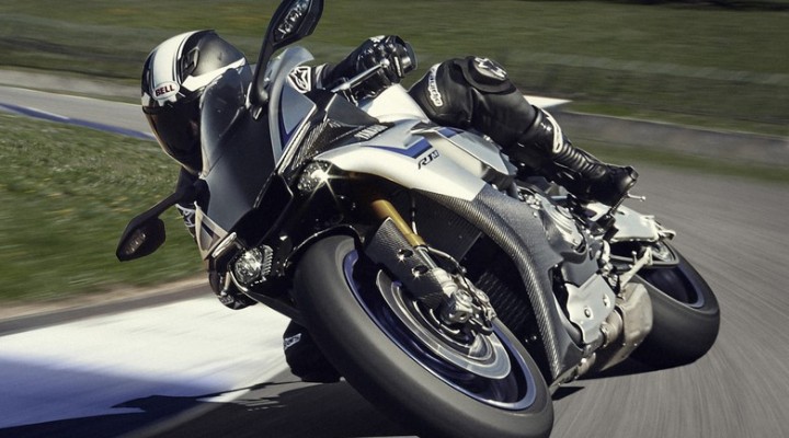 2015 Yamaha R1M on track z