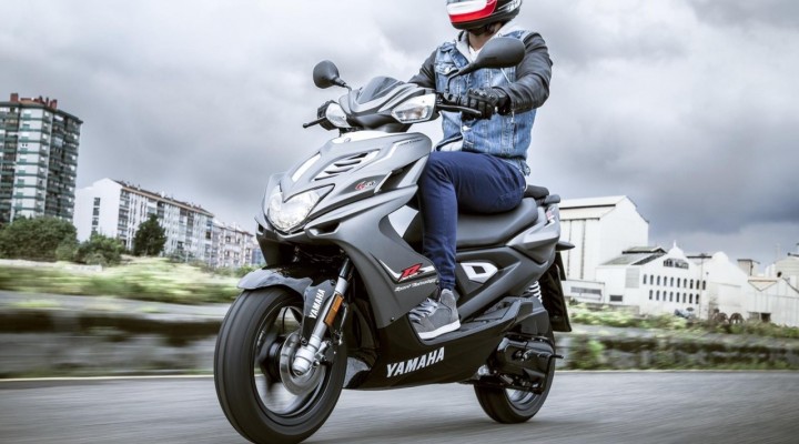 Yamaha Aerox 4 2014 z