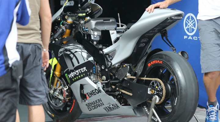 Yamaha YZF M1 2013 Rossi z