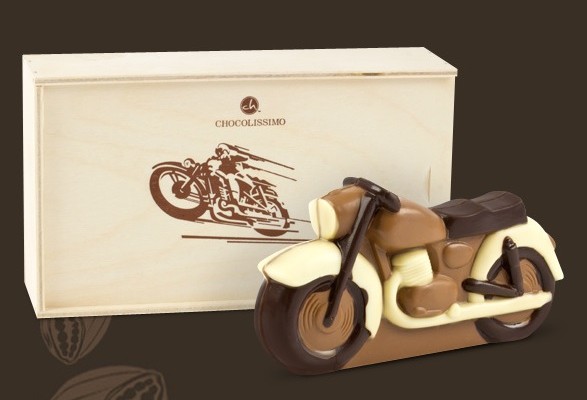 motocykl z czekolady z