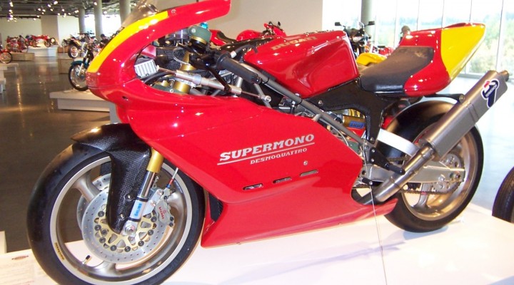 Ducati Supermono z