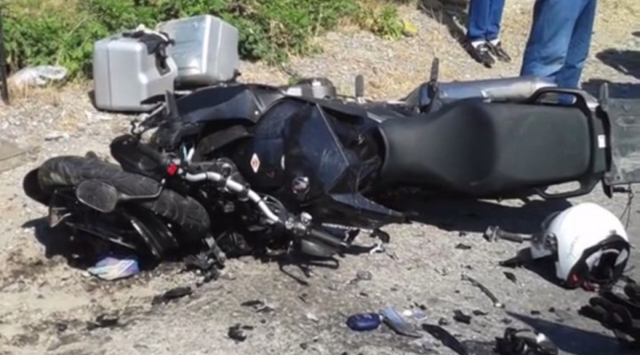 rozbity motocykl z