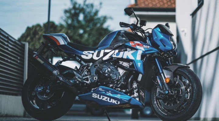 Suzuki Vyrus 1000 04 z