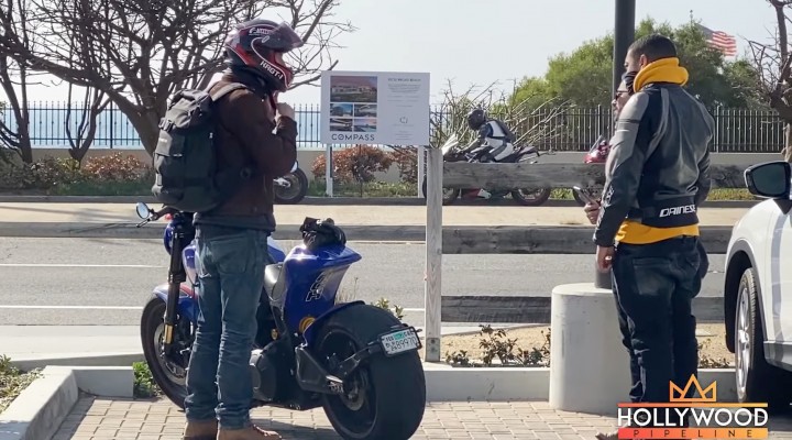 keanu reeves arch motorcycles rozmowa z przechodniami z