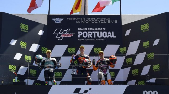 podium Moto3 z