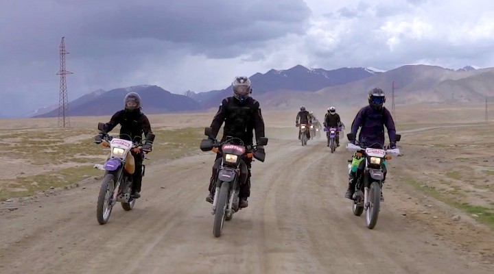 motocyklem po kirgistanie motul azja tour 2022 z