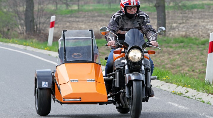 Sidecar Moto Pomarancza z koszem z