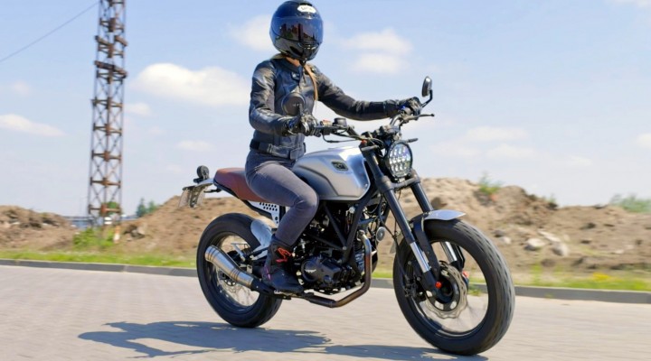 Zipp Scrambler 125 test motocykla z