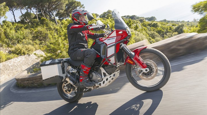 Ducati DesertX Discovery nowosc 2025 z