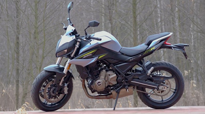 QJMotors SRK 700 test i opinia