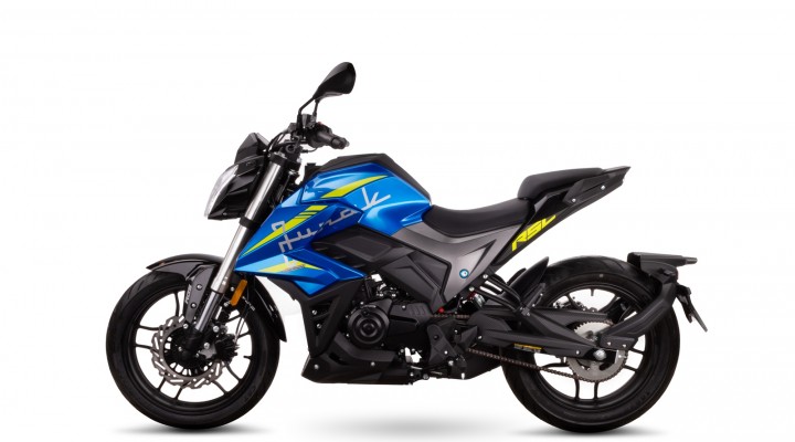 Junak RSL lewy profil niebieski z