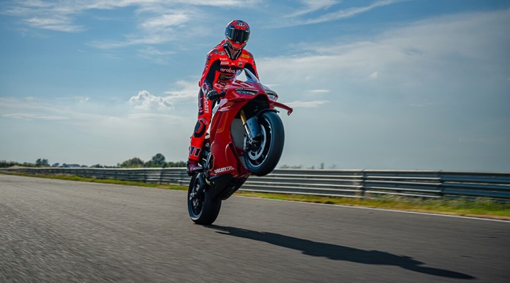 MY26 PANIGALE V4R DYNAMICS 28 UC849185 Low z