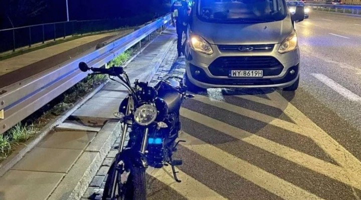 jechal w klapkach 34 z