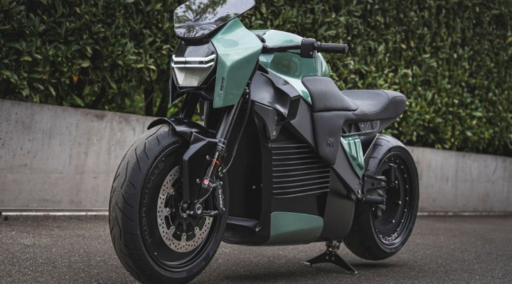 Hush Cycles Superior GT 8 z