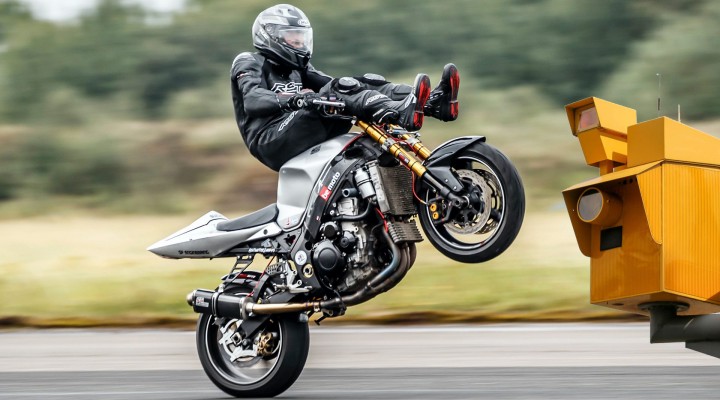 fotoradar motocyklista 67 z