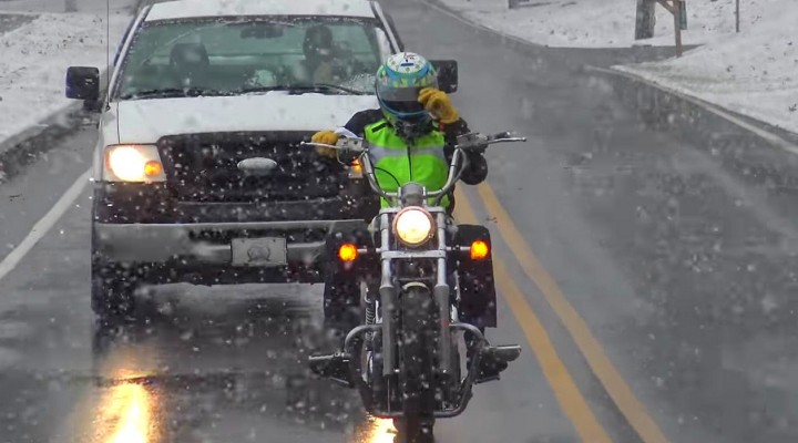 jazda motocyklem zima z