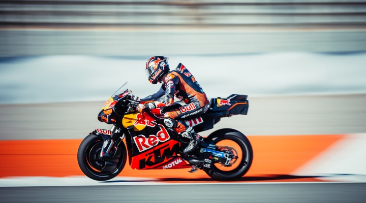 Maverick Vi aales 2025 MotoGP Valencia test z