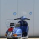 21 Vespa P 200 E na placu