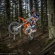 2015 enduro ktm miedzy drzewami