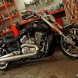 prawy bok garaz Harley Davidson V Rod Muscle