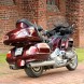 Honda Goldwing w trasie prawy tyl