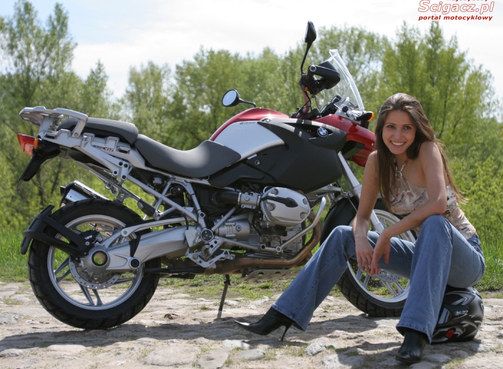 Tapety na pulpit Justyna BMW F1200GS