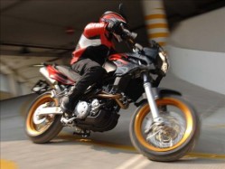 Aprilia Pegaso 650 Factory model 2008 dane techniczne