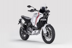 Ducati DesertX model 2022 dane techniczne