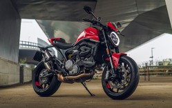 Ducati Monster model 2021 dane techniczne