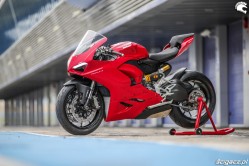 Ducati Panigale V2 model 2020 dane techniczne