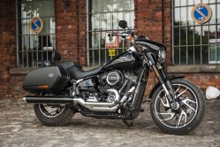Harley-Davidson Sport Glide model 2018 dane techniczne