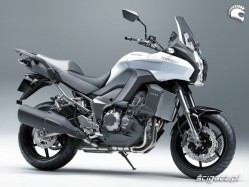 Kawasaki Versys 1000 model 2015 dane techniczne