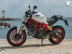 Ducati Monster 797 model 2017 dane techniczne