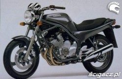 Yamaha XJ 600 model 1984 dane techniczne